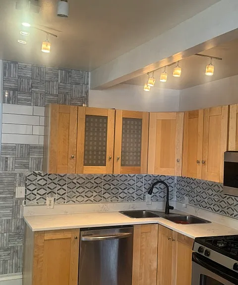 2717 Girard Ave S #101 — Photo 23