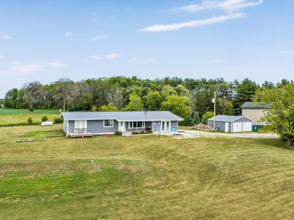 8523 Tannery ROAD, Two Rivers, WI 54241