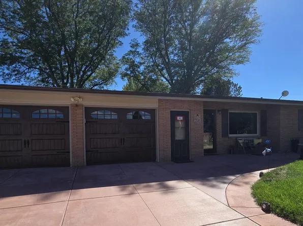709 Elm St, Dalton, NE 69131