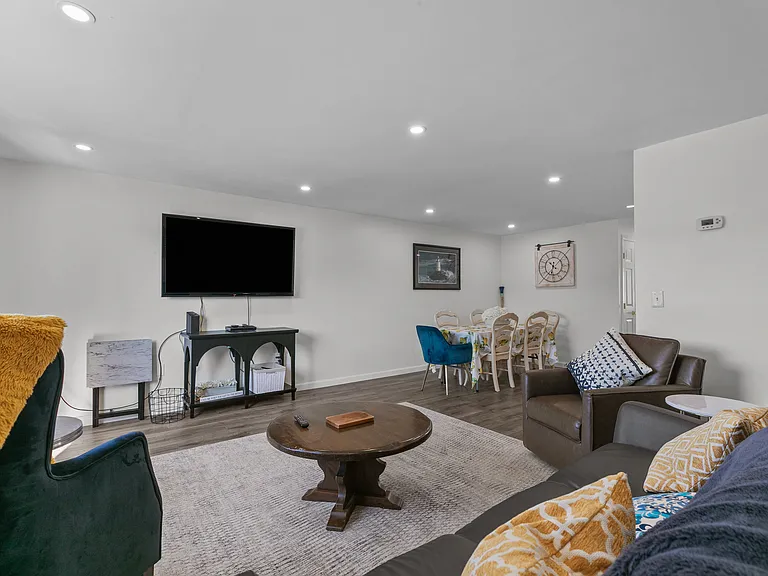 66 Girard Ave #324 — Photo 9