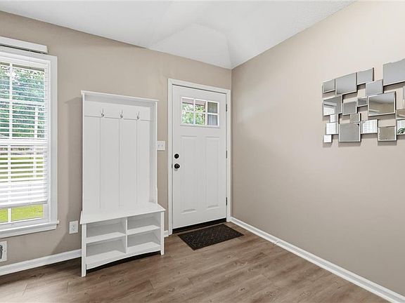 5th image of 509 NW Palmer Dr