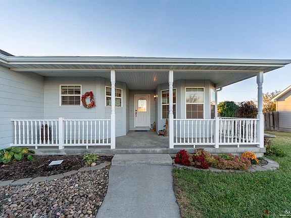 4th image of 2512 Calcutta Dr