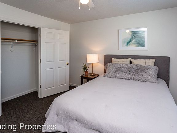 4th image of 627 1st St S #S