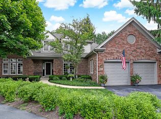 61 Huntington Ct, Burr Ridge, IL 60527