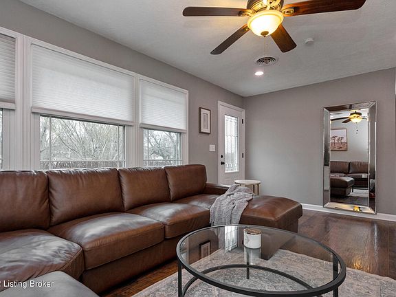 5th image of 206 Marian Dr