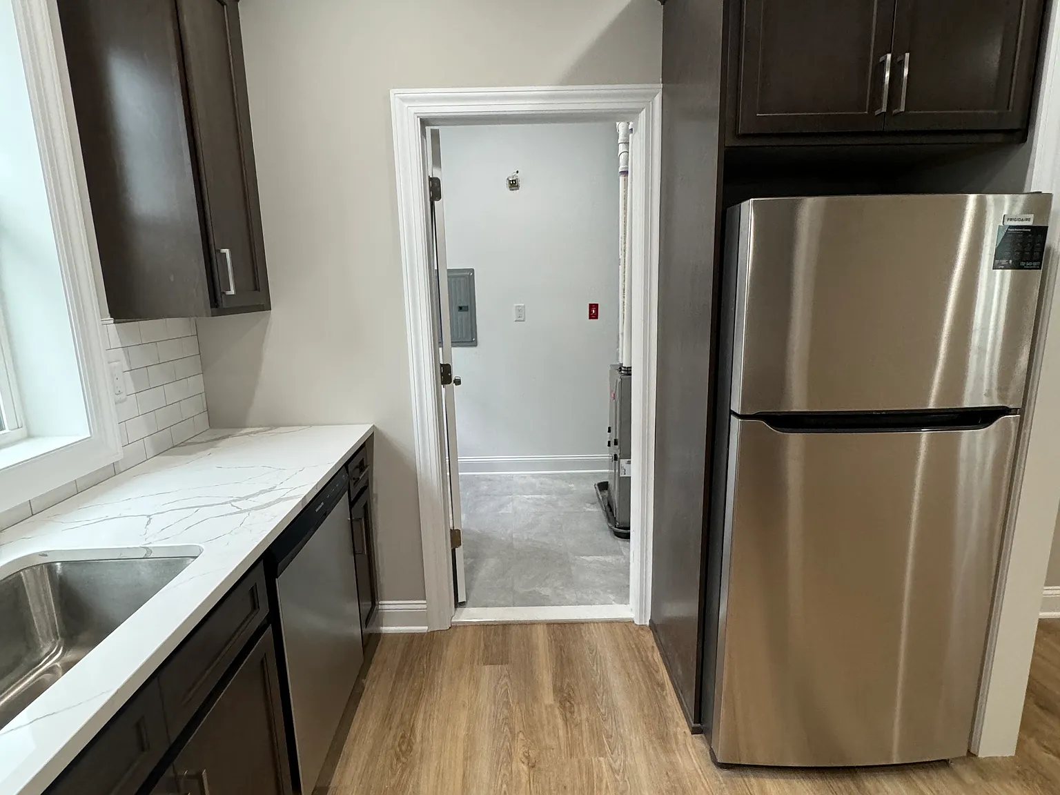 2 bed, 1055 sqft, $2,850 — Photo 4