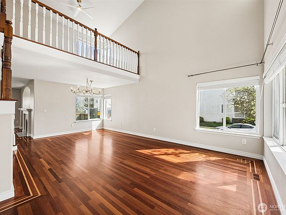 5th image of 12609 117th Avenue Ct E