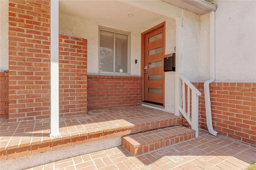 4 bed, 1684 sqft, $6,500 — Photo 4