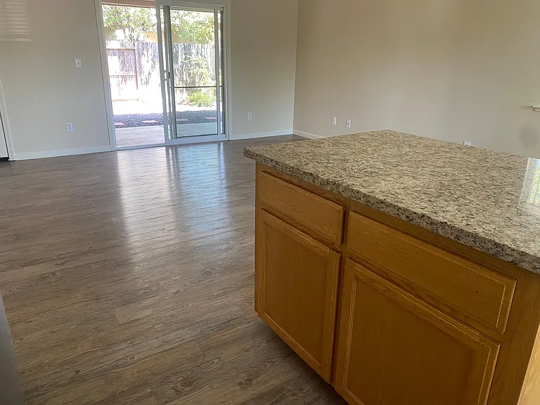 2815 Prospectors Ct — Photo 4