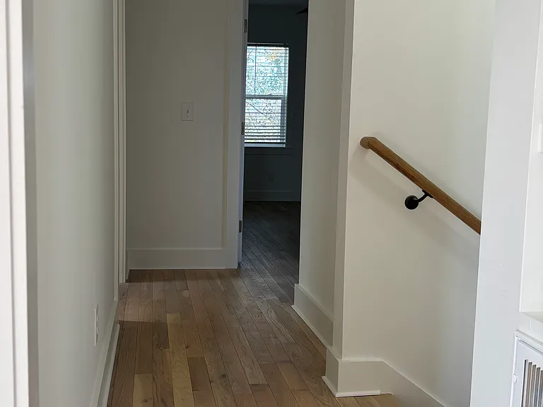 128 Romney St #B — Photo 8