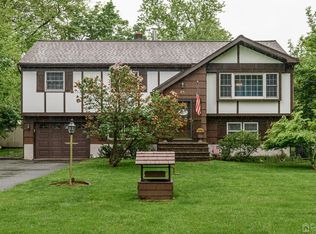 25 Sunset Dr, Andover, NJ 07821