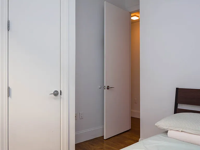 1635 Putnam Ave #5G — Photo 18