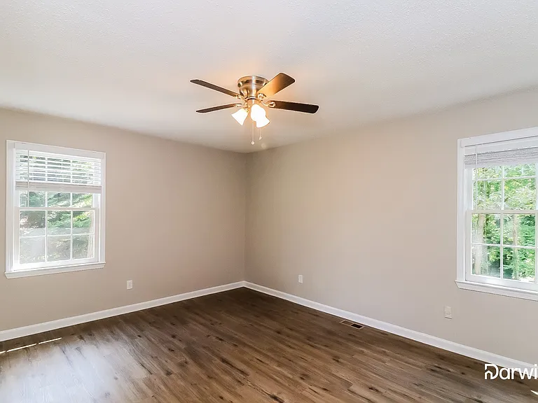 33 Fox Ridge Ct — Photo 9