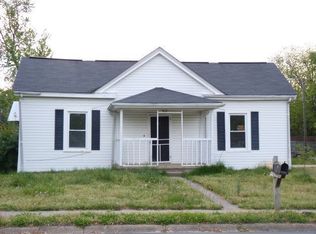 801 Barnes St, Reidsville, NC 27320