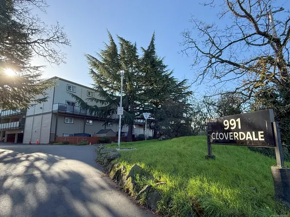 991 Cloverdale Ave #212, Saanich, BC V8X 2T5