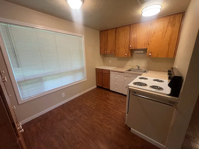 445 S Main St #1-15 — Photo 5