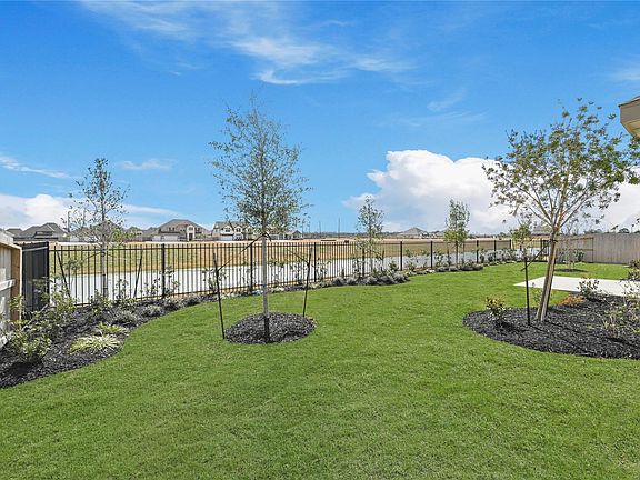 3rd image of 12911 Old Fashion Cir