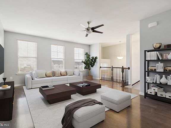4th image of 36 Surveyors Way