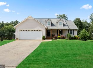 11 Walker Heights Rd SE, Lindale, GA 30147