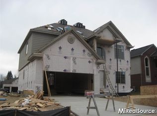 8693 Pearson, Utica, MI 48316