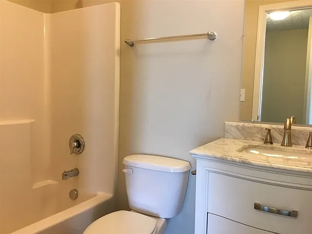 317 Evergreen Cir — Photo 9