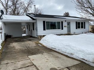312 W 15th St N, Newton, IA 50208