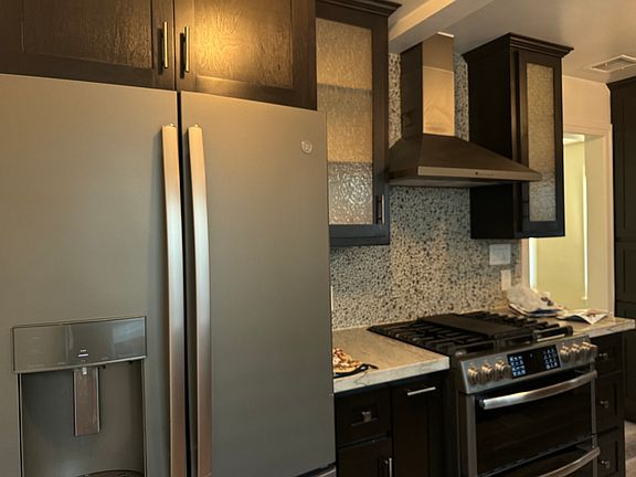 2nd image of 1556 W 74th St