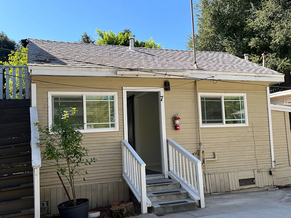 222 S Eureka St #7