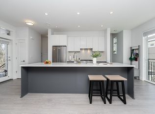 2070 Oak Meadows Dr #47, Surrey, BC