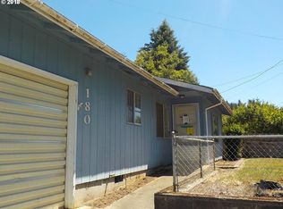 180 N Vernon St, Coquille, OR 97423