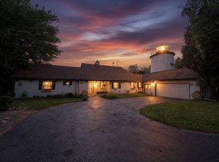1270 Lake Shore Rd, Grafton, WI 53024