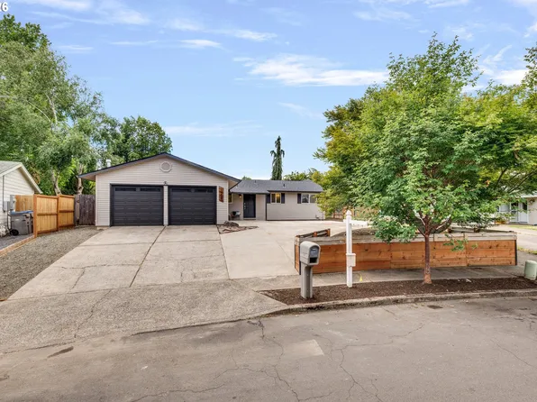 12450 SW Bell Ct, Tigard, OR 97223