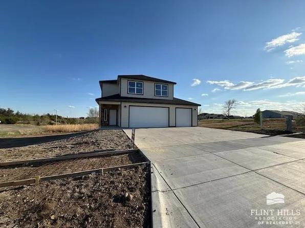 2505 Karen Ln, Junction City, KS 66441