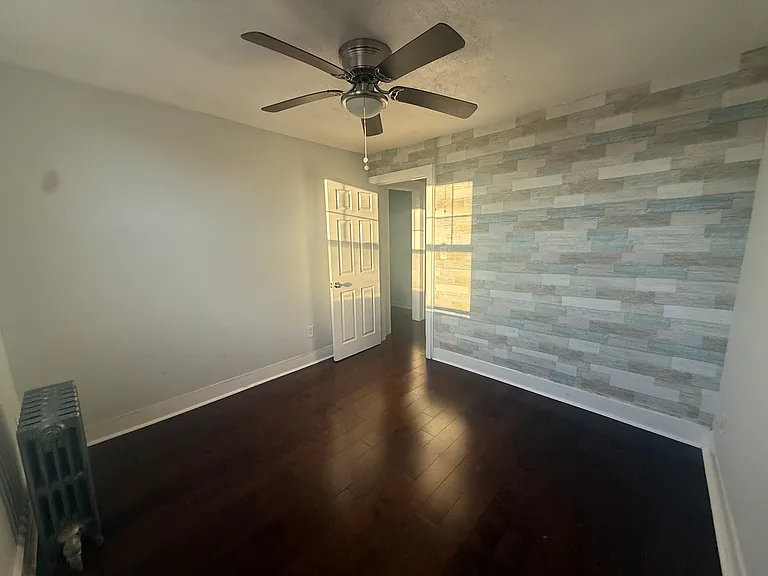 409 Bacheller Ave #2 — Photo 16