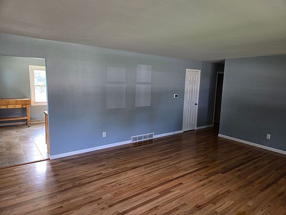5th image of 1032 Bonnie Brae Ln