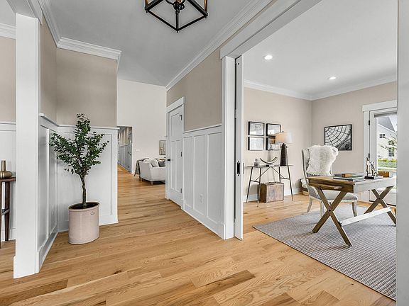 5th image of 2206 Fowler Cir