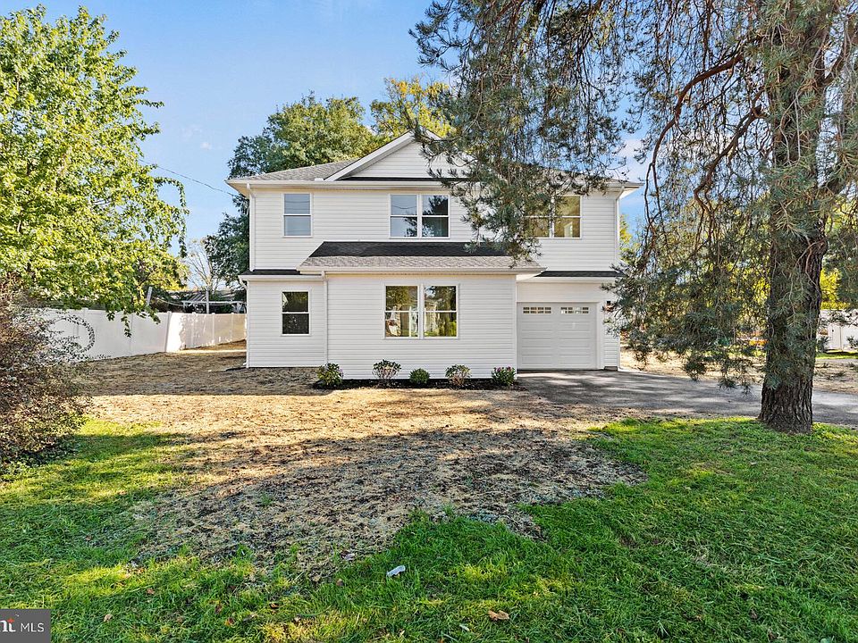 1612 Edgely Ave, Levittown, PA 19057 Zillow