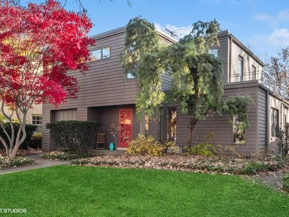 2724 Simpson St, Evanston, IL 60201