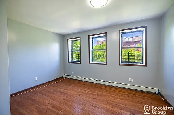 Rented by Brooklyn Group | media 11