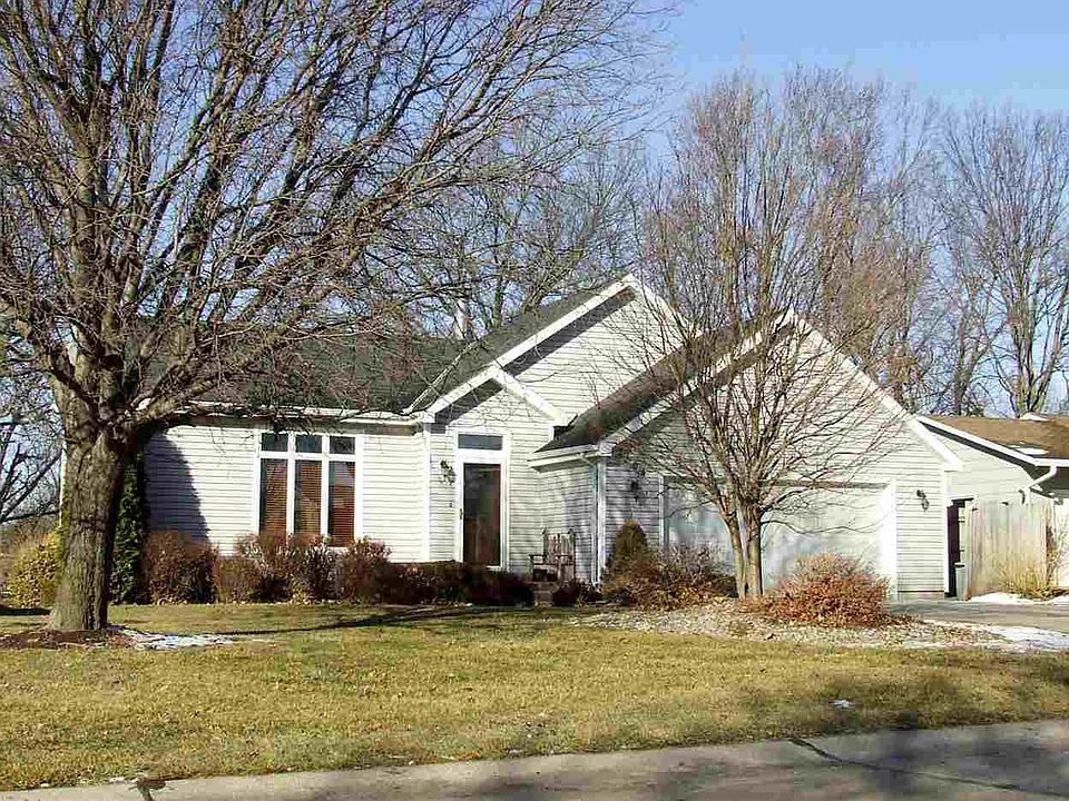 1st image of 2404 McConnell Ave