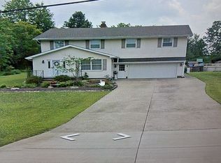19581 Bowman Dr, Strongsville, OH 44136