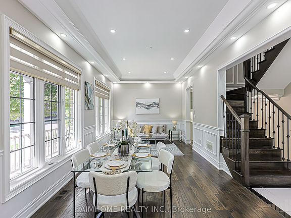 3rd image of 8 Portia St
