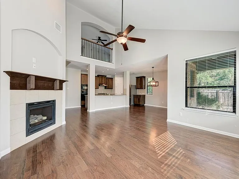 6805 Barstow Ct — Photo 8