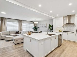 153 Edith Vlg NW, Calgary, AB T3R 1Y8