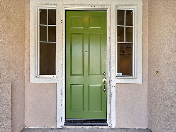 5th image of 10213 Coral Ln