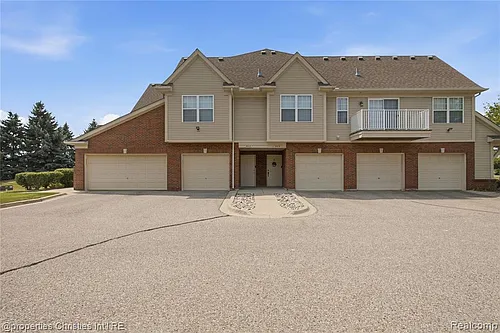 8413 Heywood Cir Photo 1
