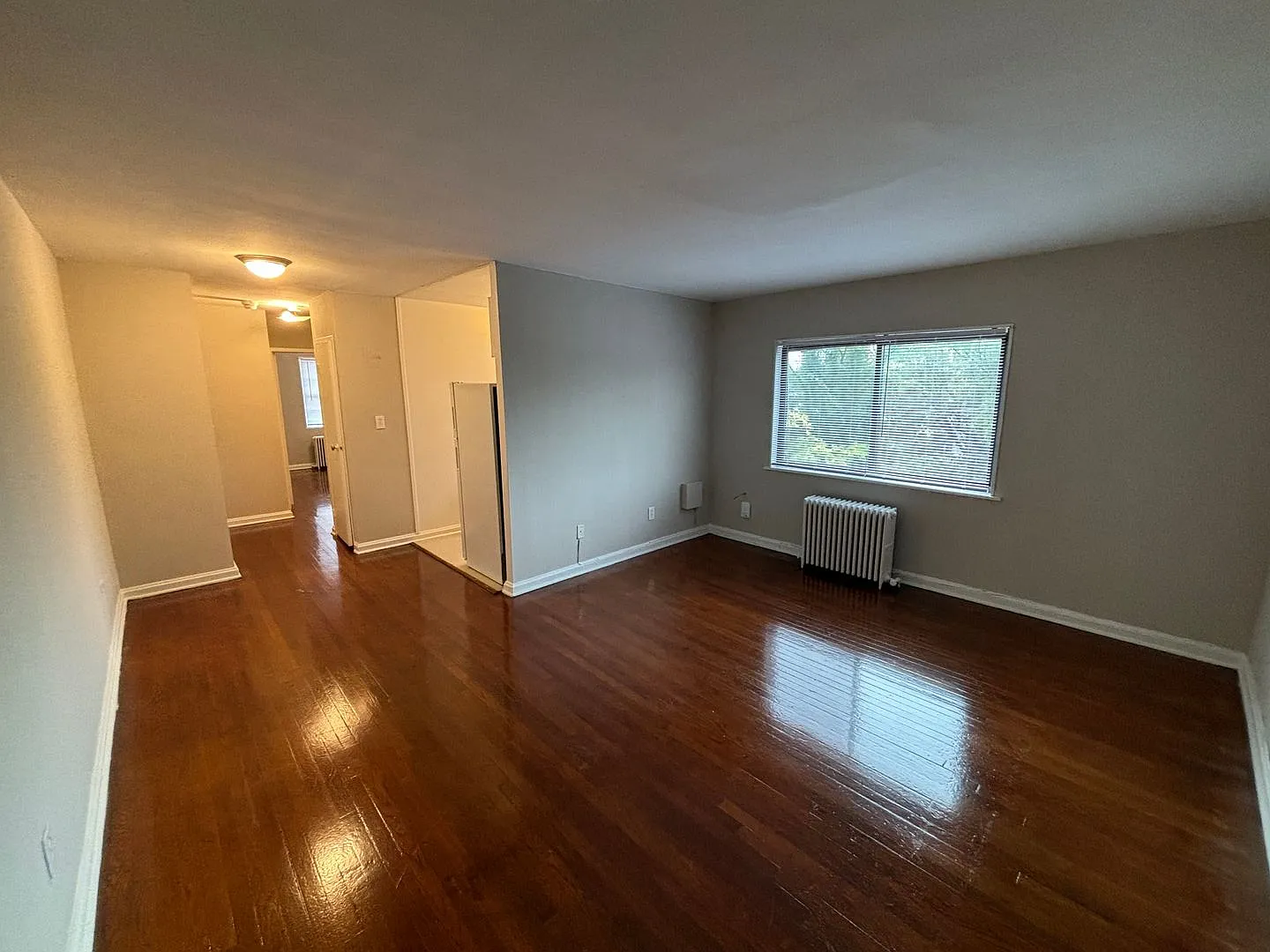 208 Kenilworth Ave Ne — Photo 3