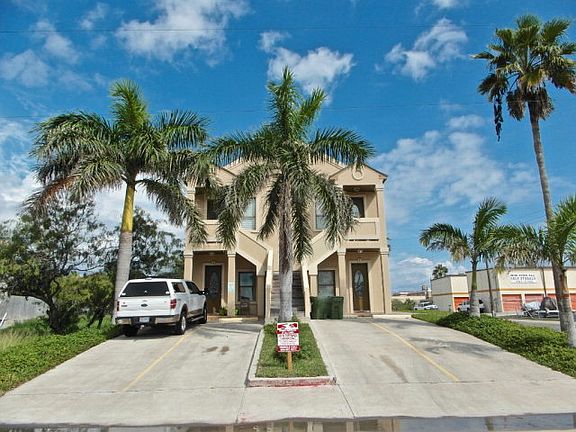 2nd image of 200 Esperanza St #A-3