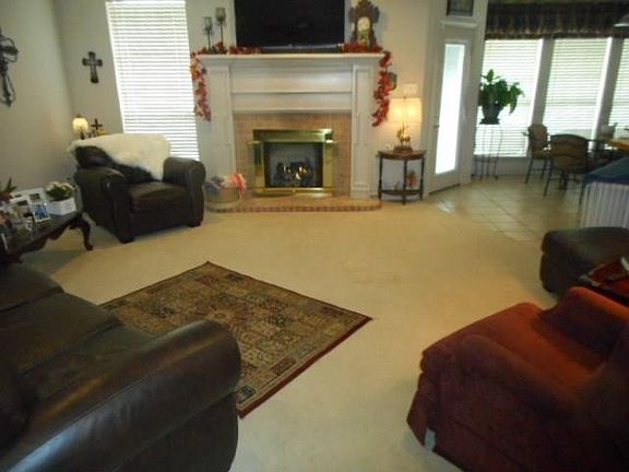 4th image of 608 Vonda Dr