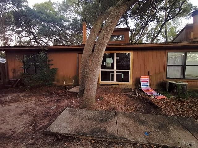 1st image of 2713 Donley St
